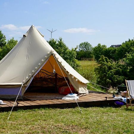 Saare Glamping Hotel Salme Exterior foto